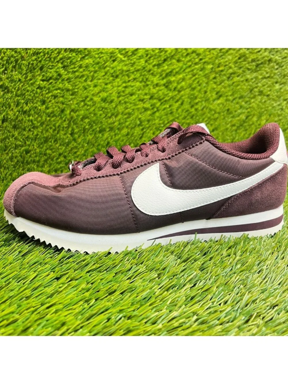 Nike Cortez Textile Womens Size 8 Burgundy Athletic Lifestyle Shoes Sneakers